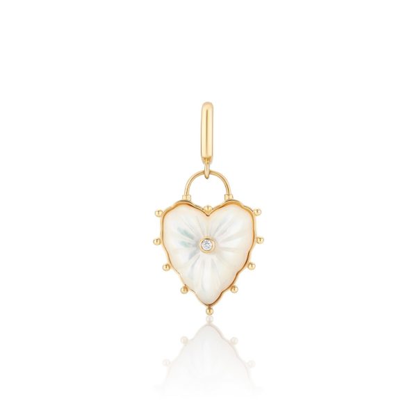 CARVED HEART PENDANT
